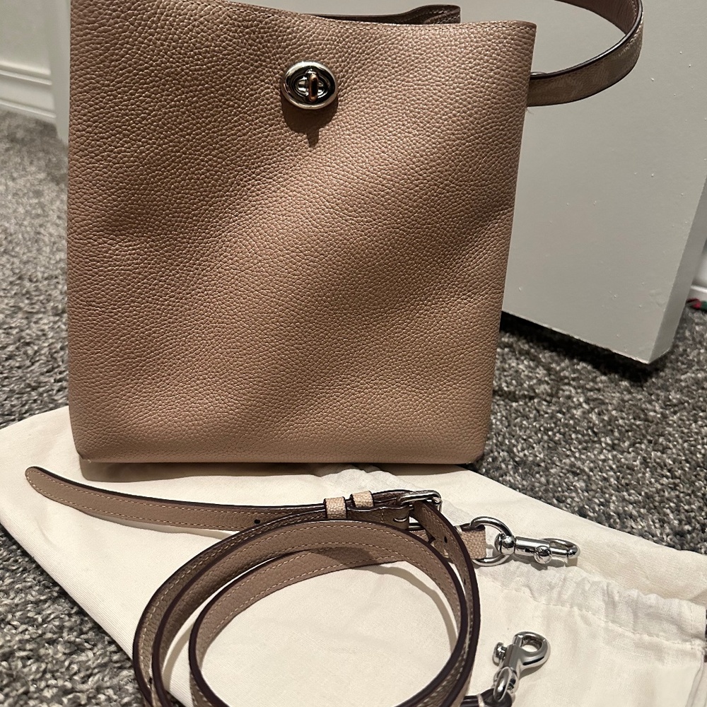 Pre loved Coach Bucket Handbag